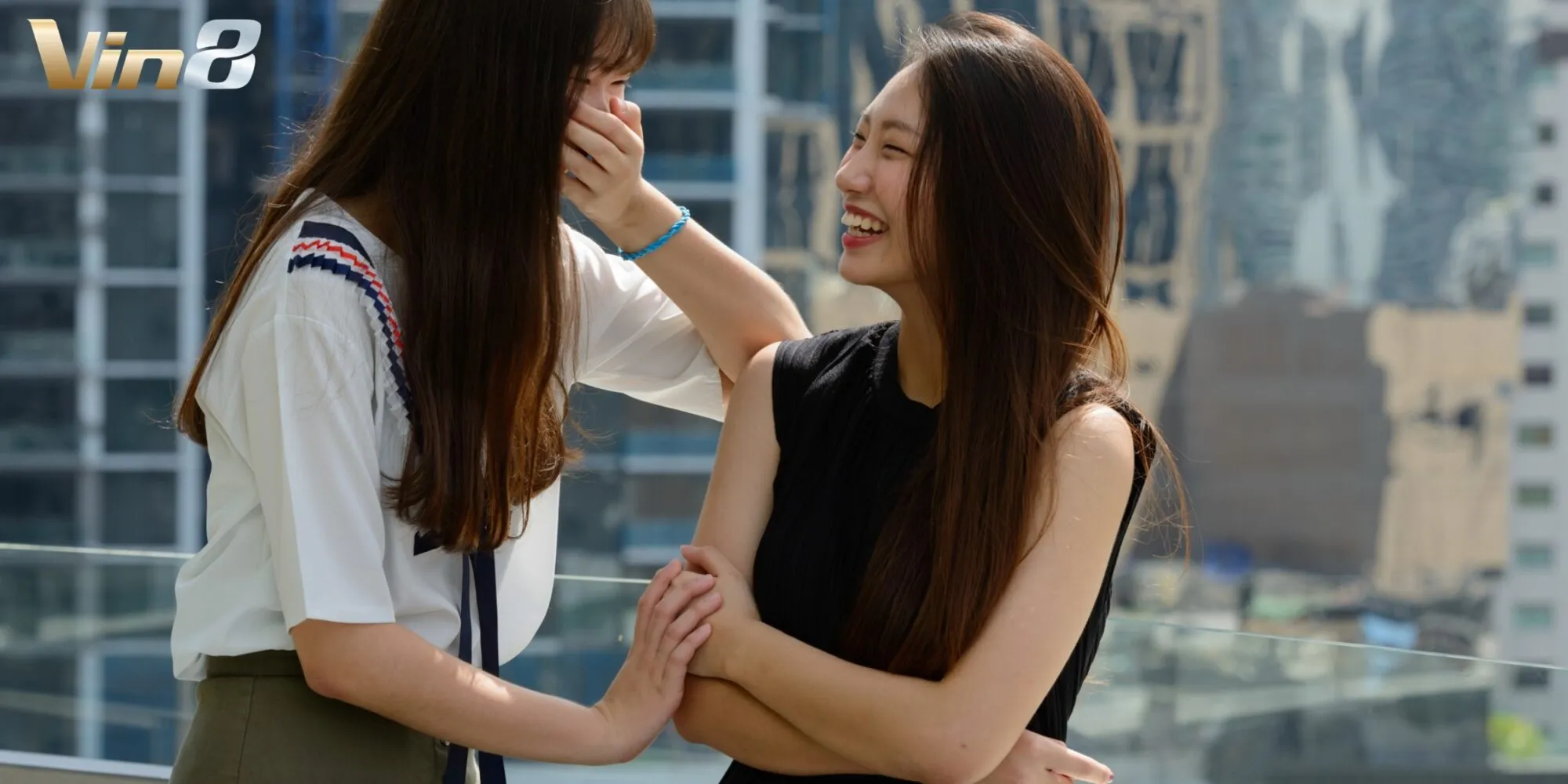 Việc giao tiếp với đồng nghiệp sẽ giúp bạn dễ dàng hòa nhập lại với môi trường làm việc sau kỳ nghỉ Việc giao tiếp với đồng nghiệp sẽ giúp bạn dễ dàng hòa nhập lại với môi trường làm việc sau kỳ nghỉ
