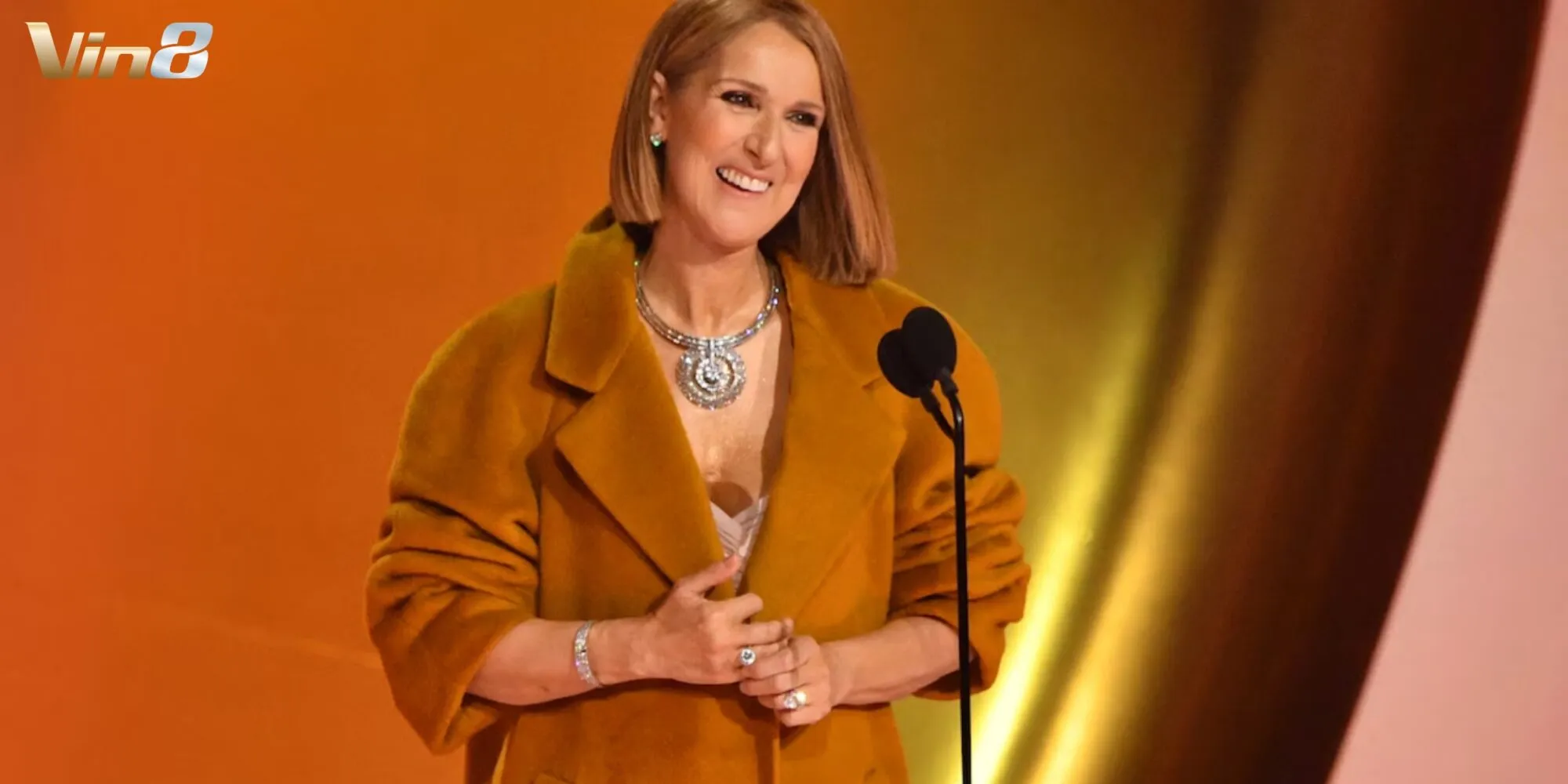 Công chúng vỡ òa trước màn tái xuất đầy cảm hứng của Celine Dion Công chúng vỡ òa trước màn tái xuất đầy cảm hứng của Celine Dion