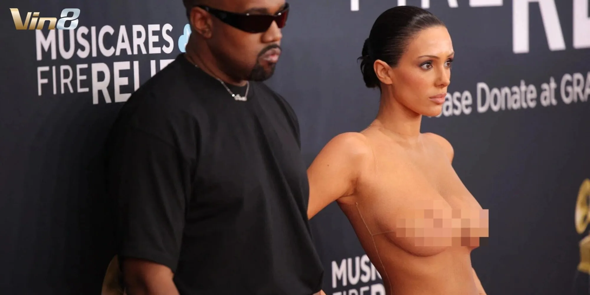 Hình ảnh vợ Kanye West mặc như khỏa thân trên Grammy 2025 gây tranh cãi Hình ảnh vợ Kanye West mặc như khỏa thân trên Grammy 2025 gây tranh cãi