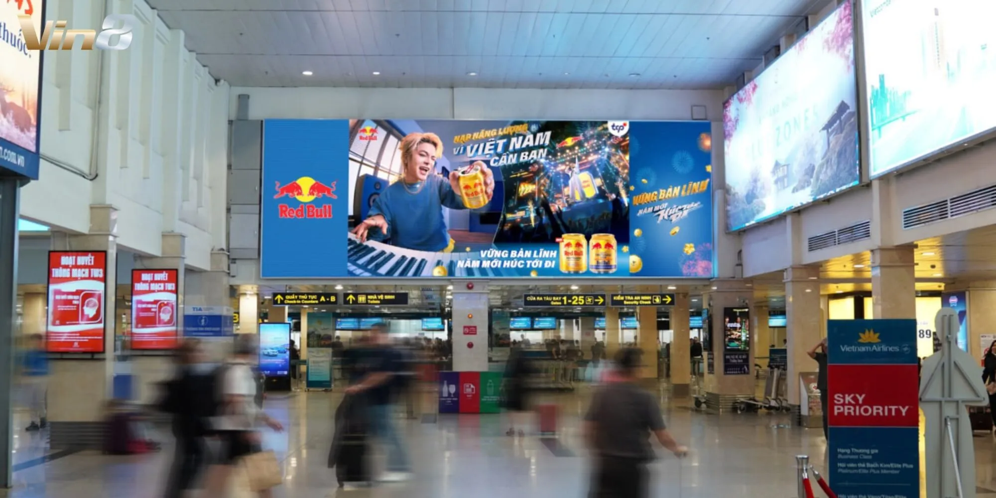 Red Bull hợp tác RHYDER lan tỏa năng lượng cho năm mới Red Bull hợp tác RHYDER lan tỏa năng lượng cho năm mới