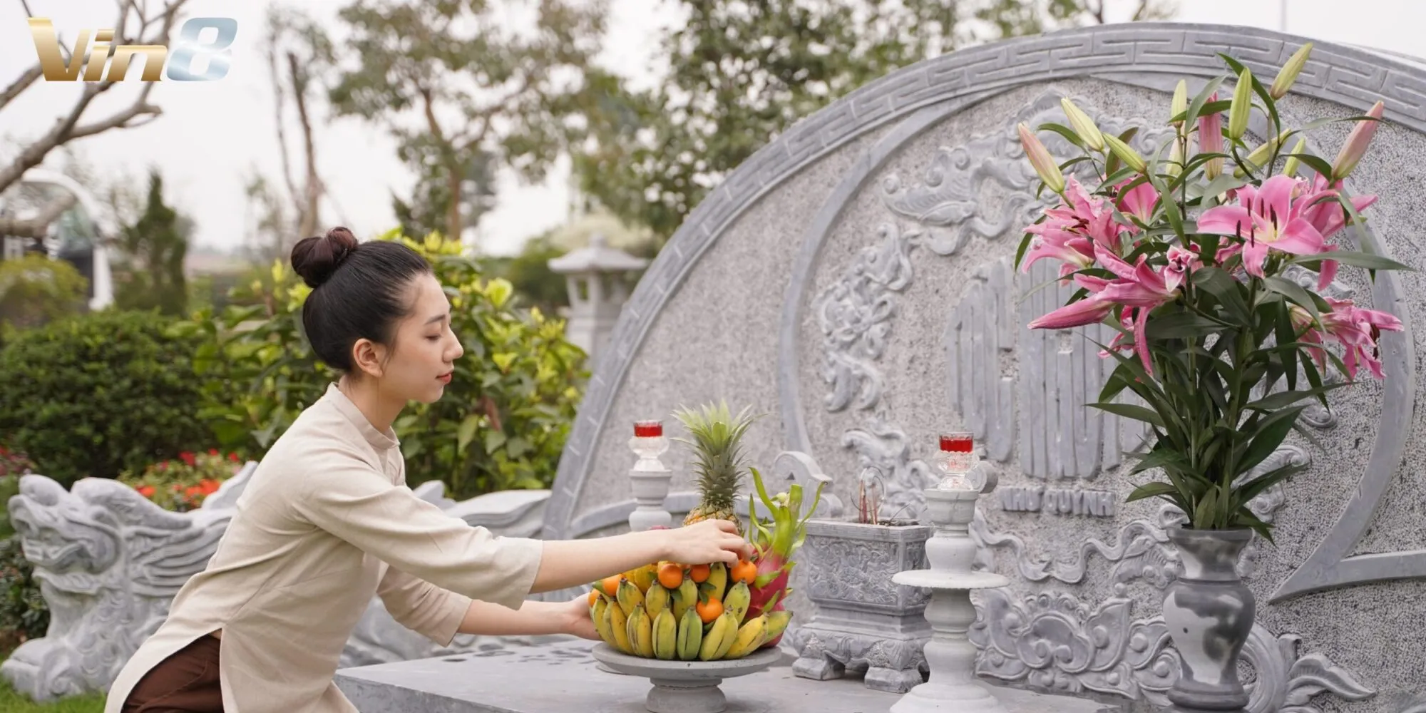 Người Việt gìn giữ truyền thống tảo mộ Người Việt gìn giữ truyền thống tảo mộ