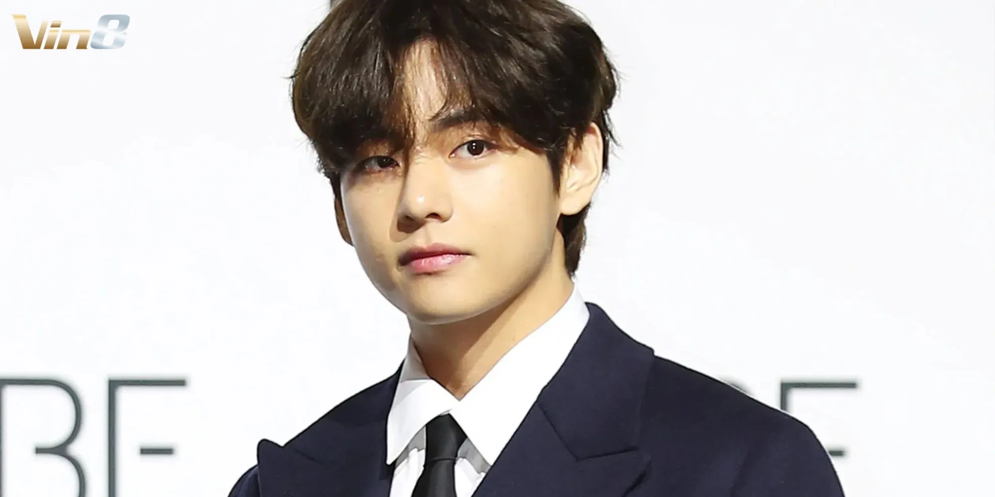 V (BTS) đã có màn hóa thân cực đỉnh trong phim cổ trang Hwarang V (BTS) đã có màn hóa thân cực đỉnh trong phim cổ trang Hwarang