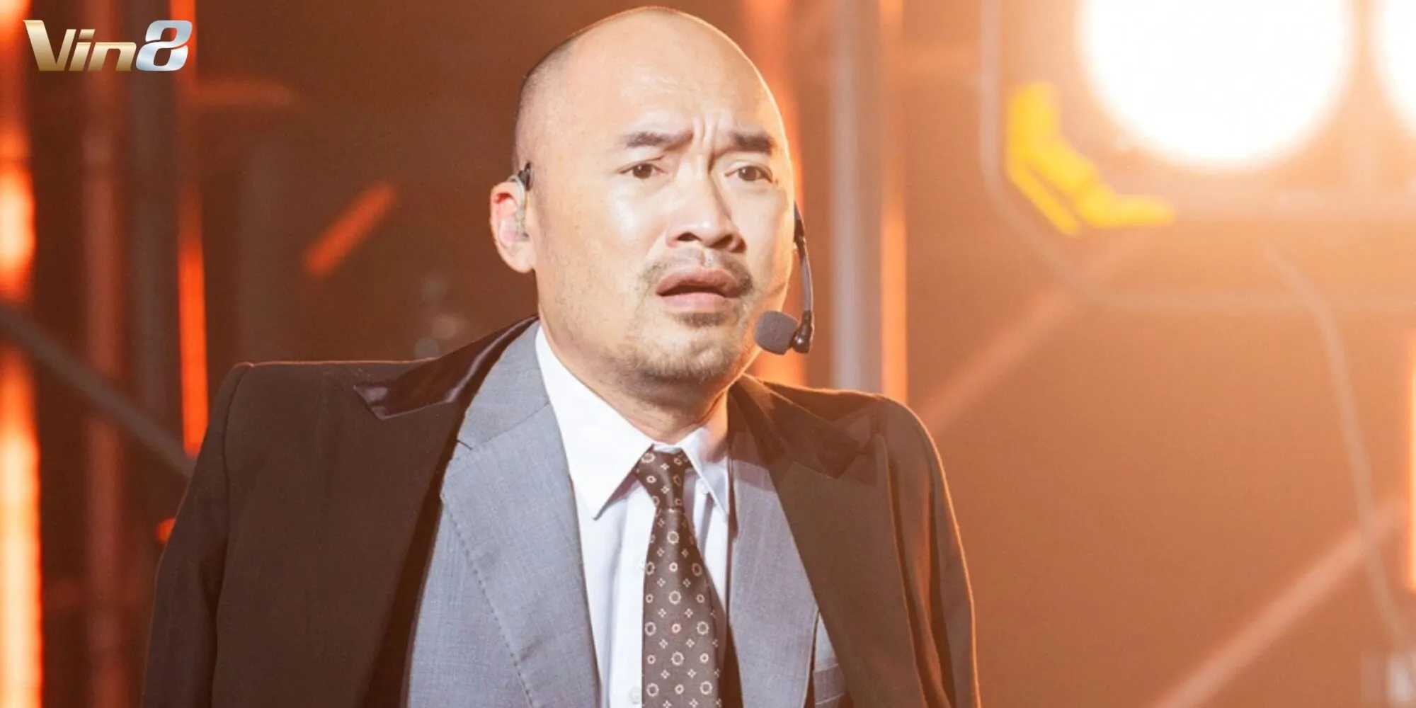 Anh phải chấp nhận đóng vai quần chúng mờ nhạt để có thêm kinh nghiệm Anh phải chấp nhận đóng vai quần chúng mờ nhạt để có thêm kinh nghiệm