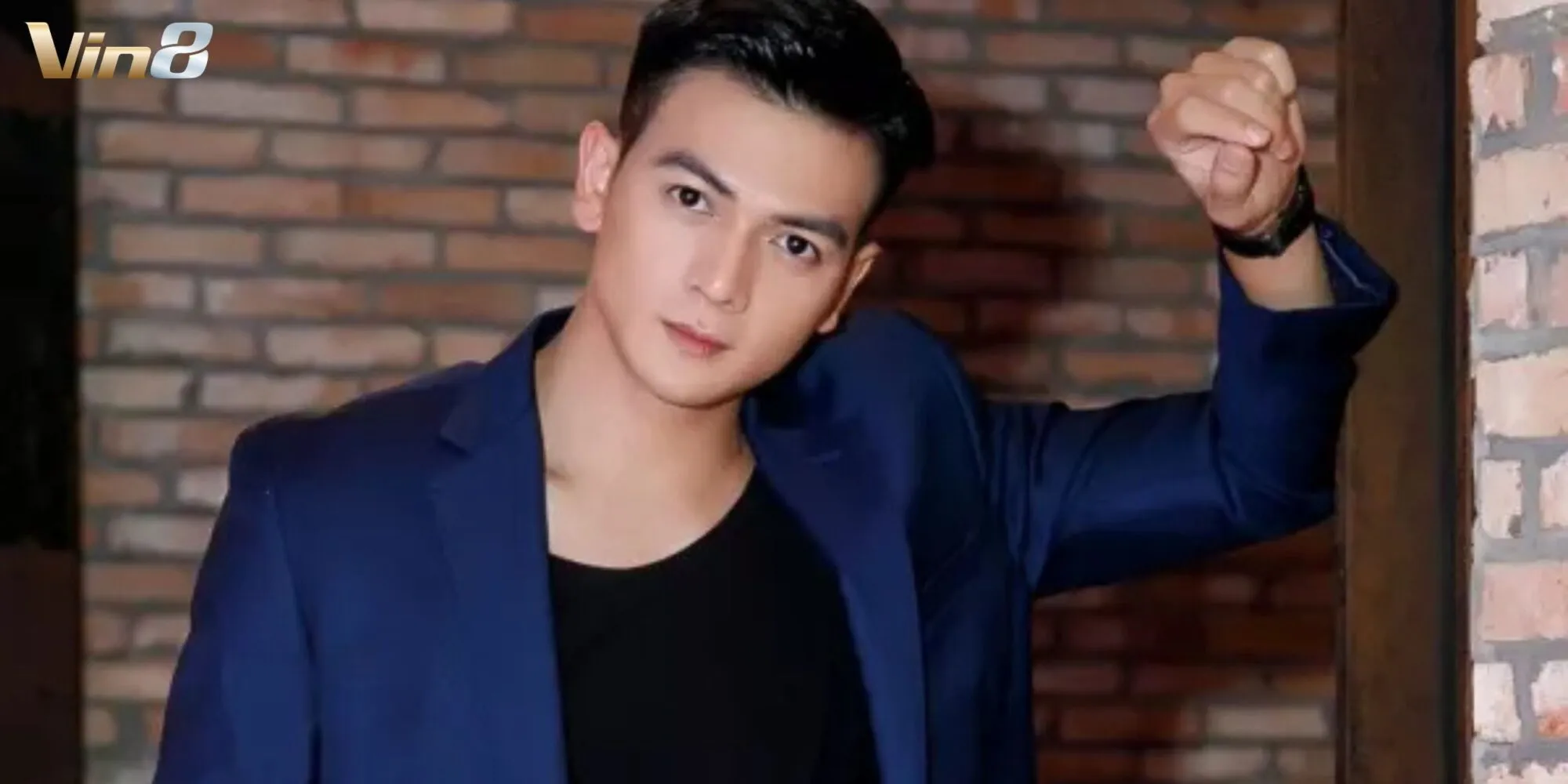 Lê Xuân Tiền với vài nét giới thiệu về sự đa tài Lê Xuân Tiền với vài nét giới thiệu về sự đa tài