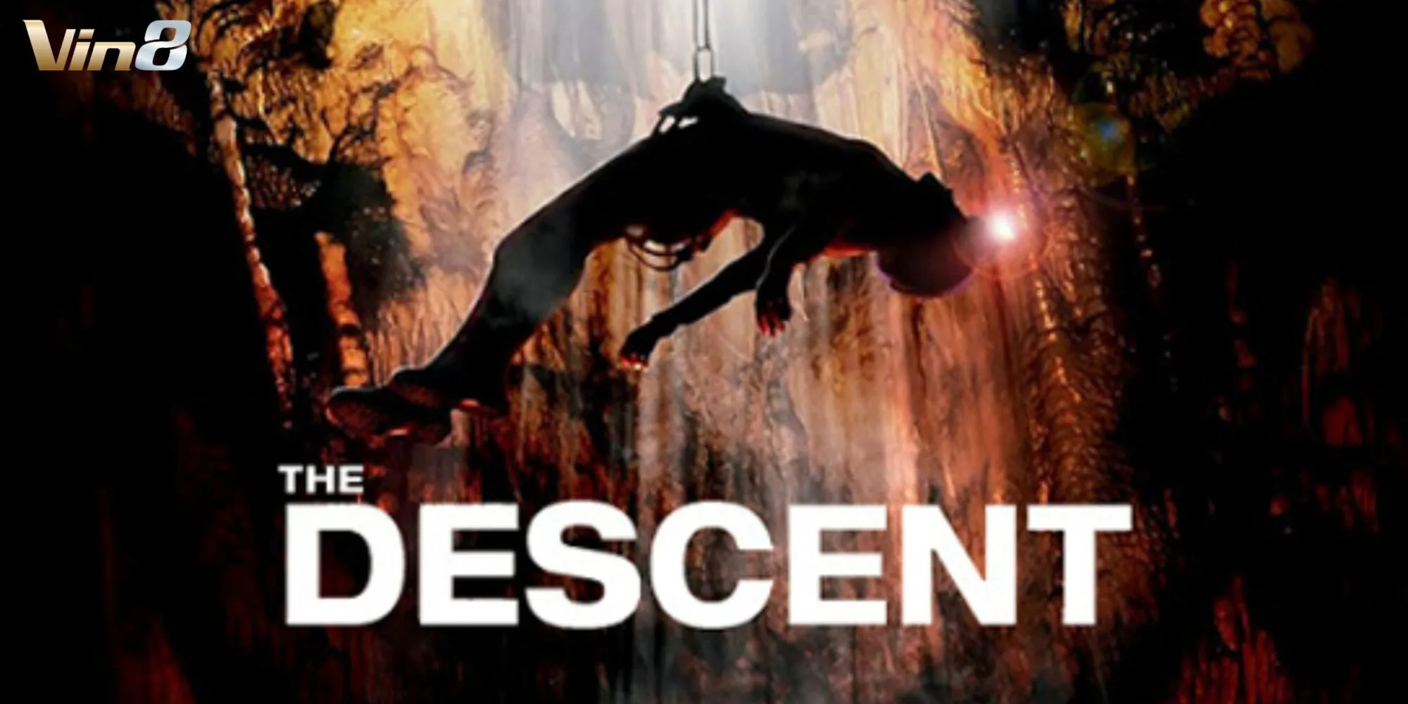 The Descent kể về nhóm phụ nữ bị tấn công bởi quái vật trong hang động sâu The Descent kể về nhóm phụ nữ bị tấn công bởi quái vật trong hang động sâu