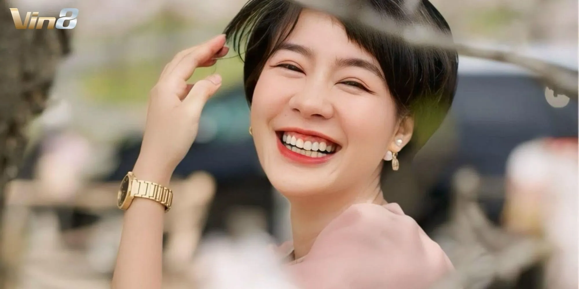 Vài thông tin giới thiệu về Hoàng Kim Ngọc Vài thông tin giới thiệu về Hoàng Kim Ngọc